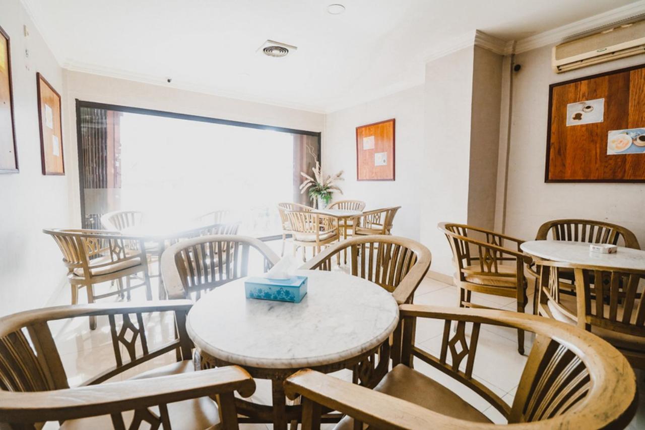RedDoorz Plus near Jambi Prima Mall Bagian luar foto